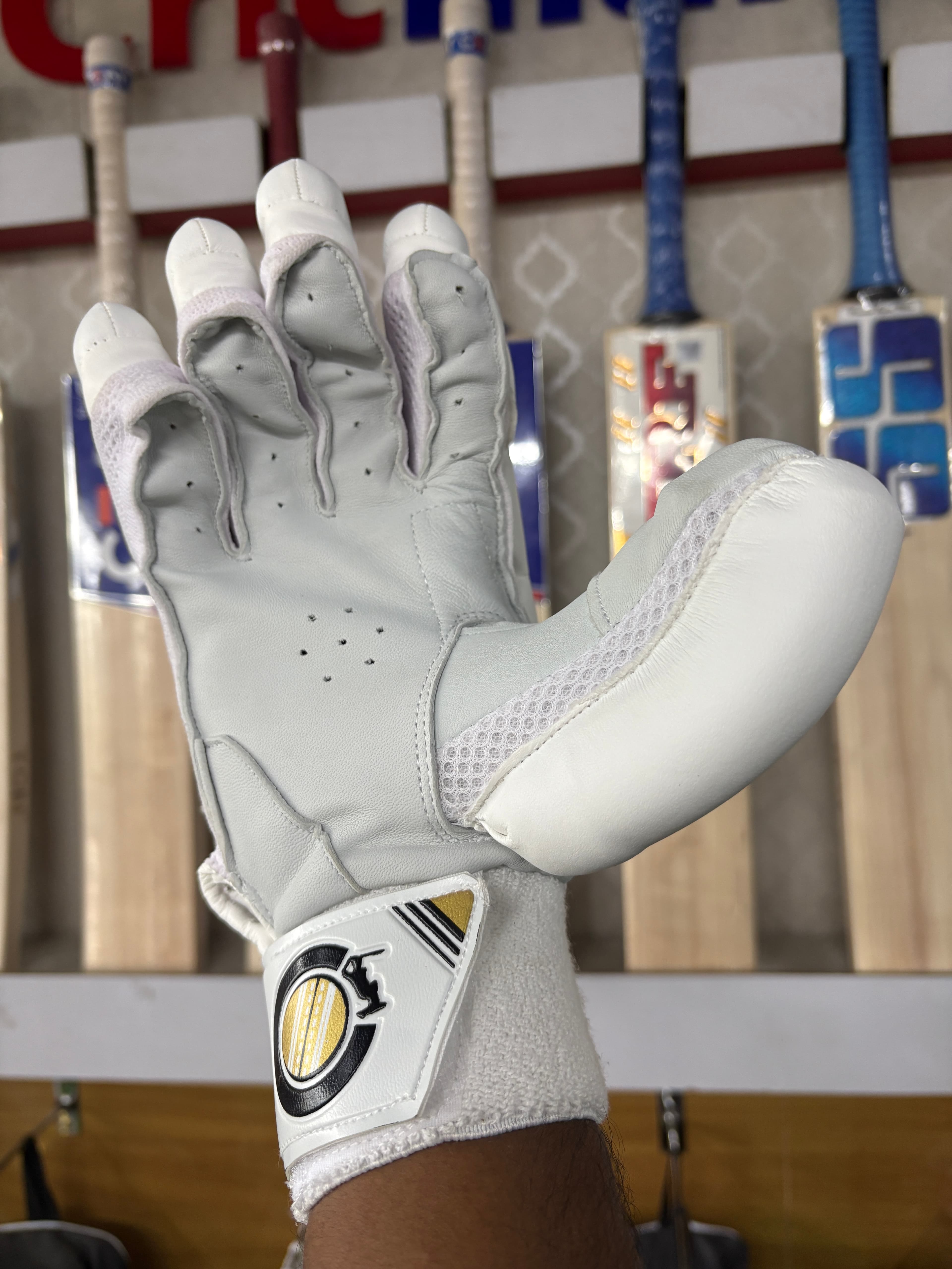 BATTING GLOVES DIAMOND EDT view 4