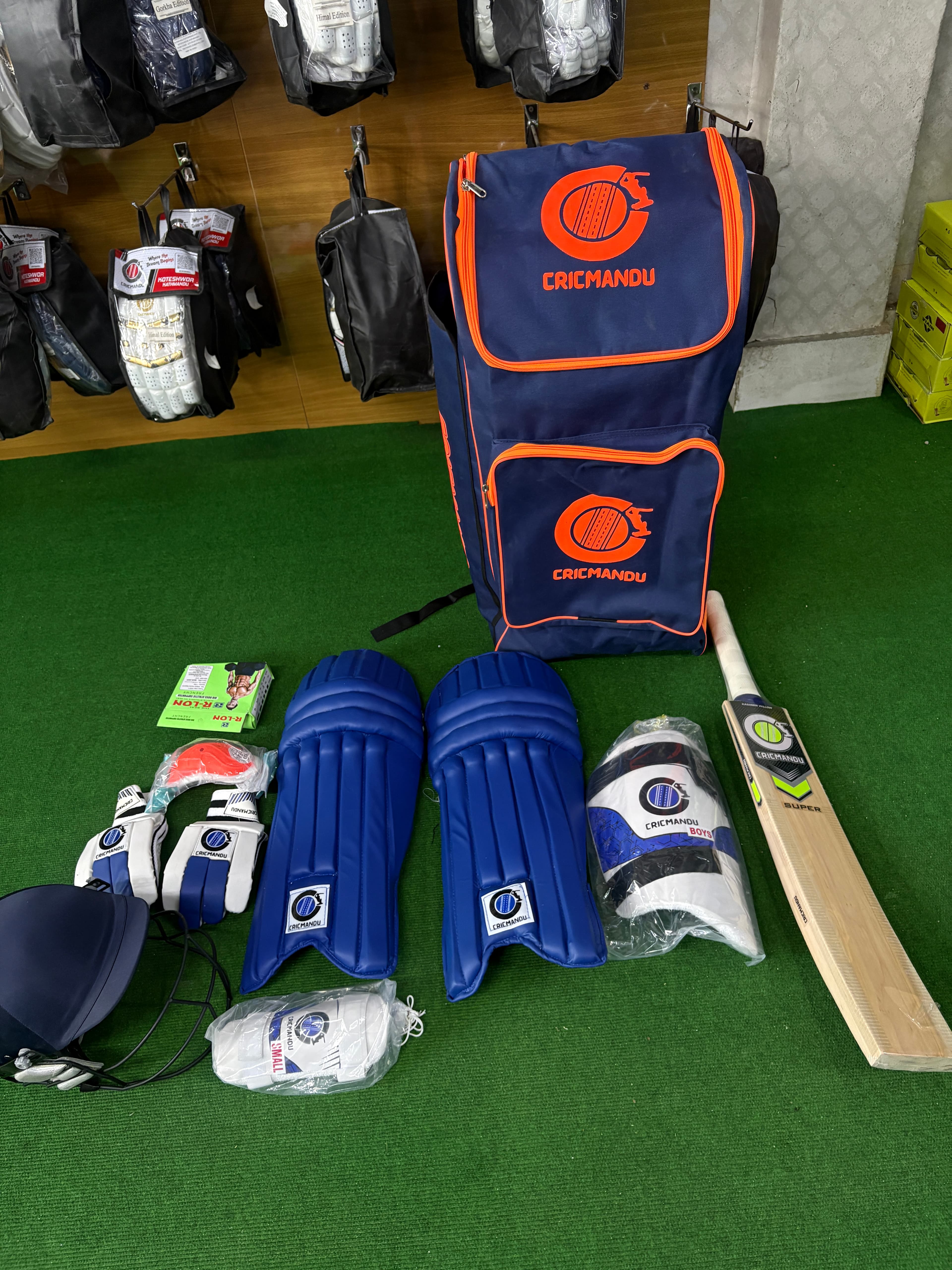 JUNIOR CRIKCET KITSET