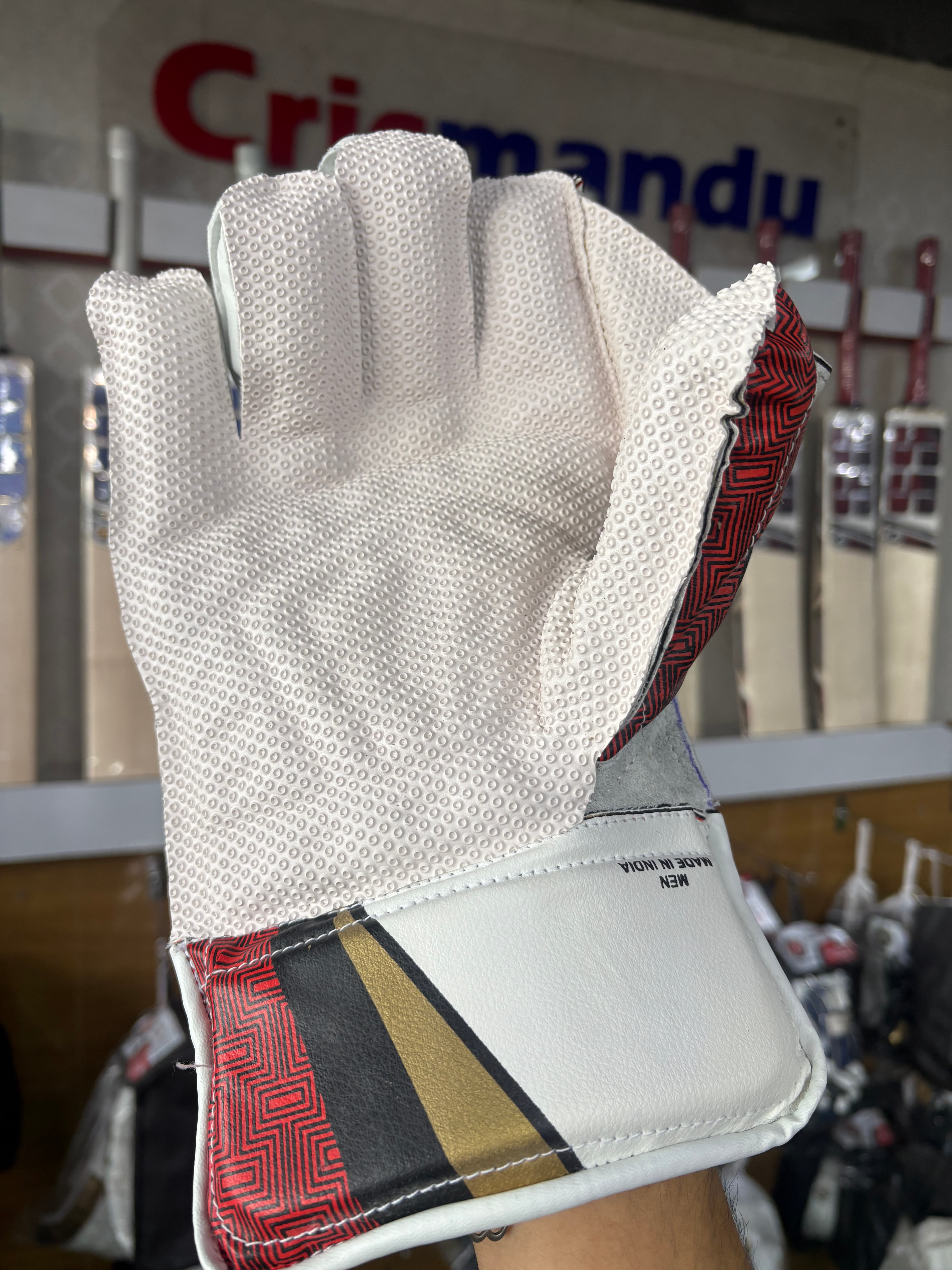 SILVER EDITION WICKET KEEPING GLOVES  view 3
