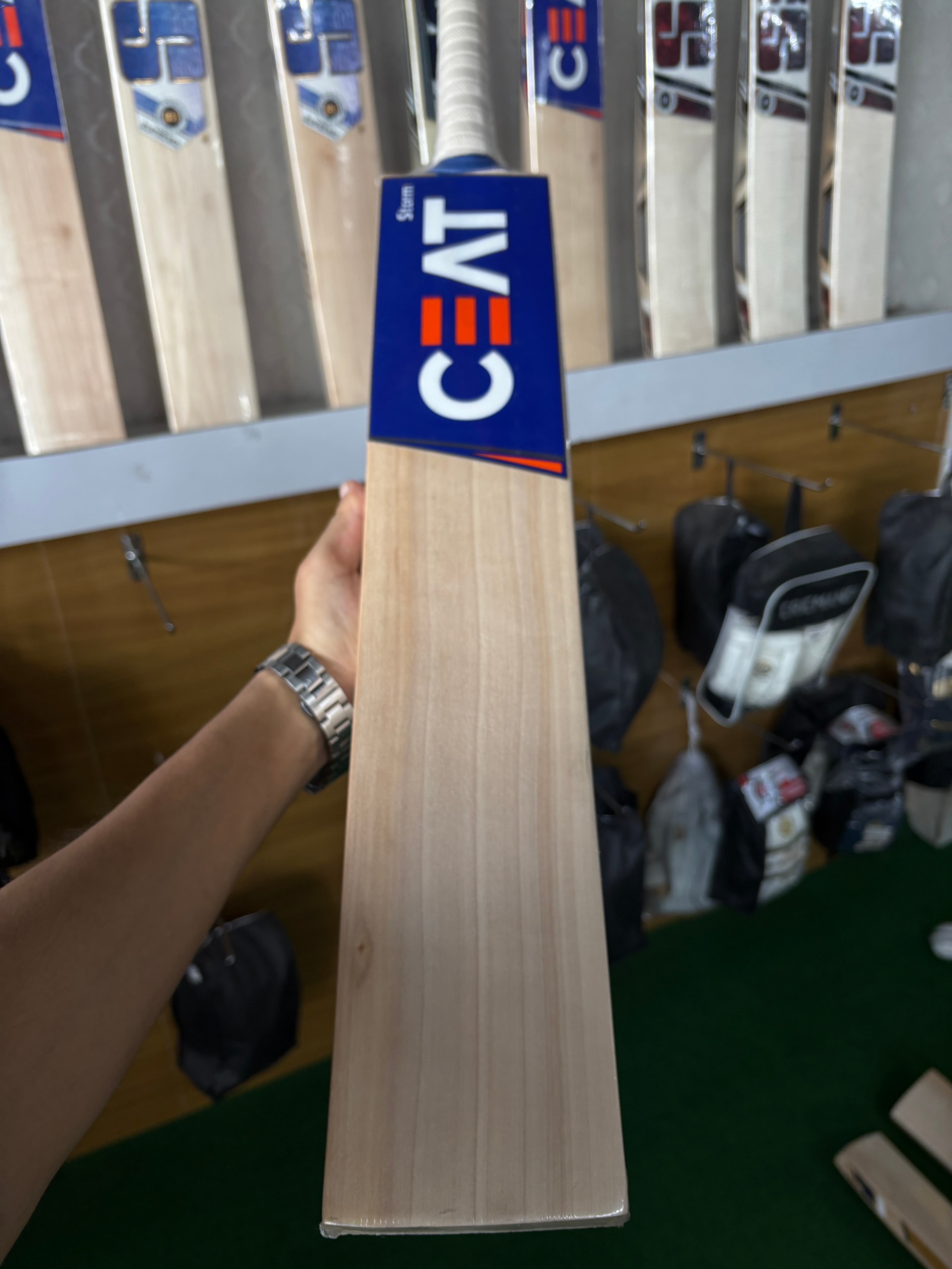 CEAT STORM ENGLISH WILLOW BAT